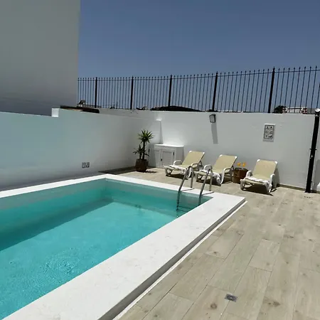 Casa *